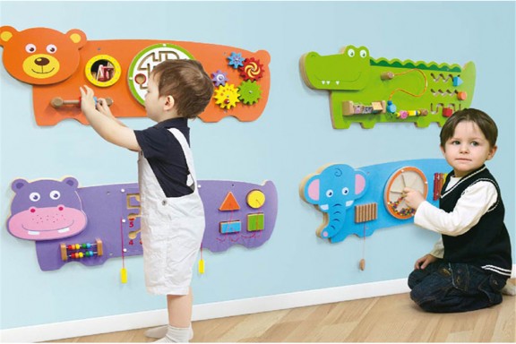 Funny wall game for indoor playground