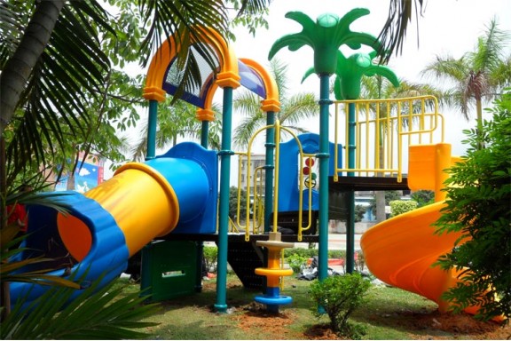 Play Ground Play Ground