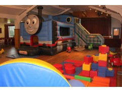 Indoor Playground Helps Children to Overcome Loneliness Indoor Playground Helps Children to Overcome Loneliness