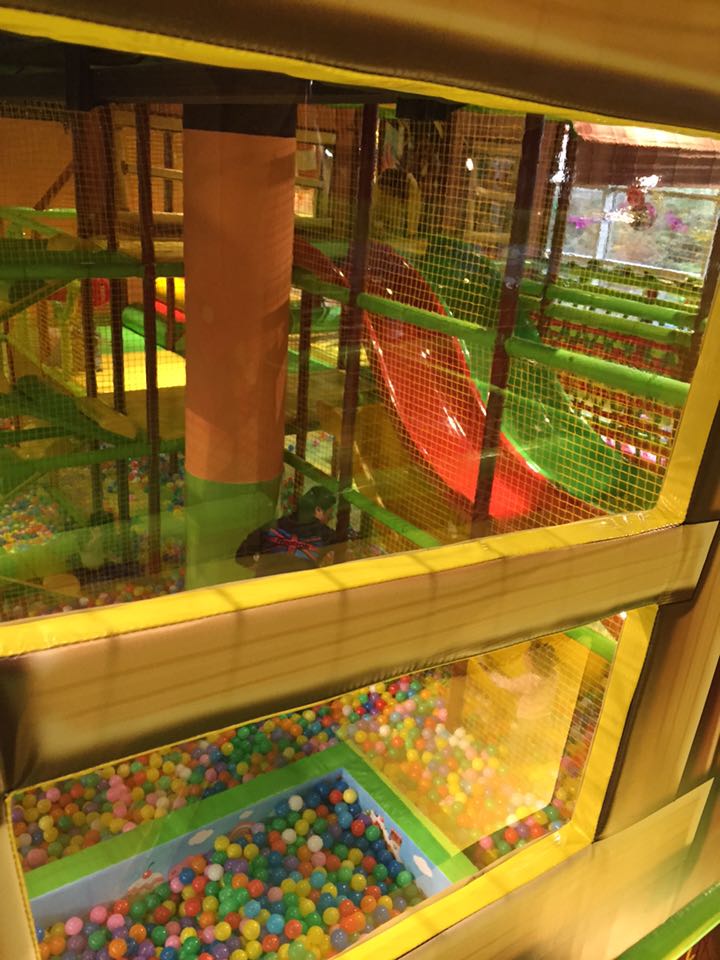 indoor playground 