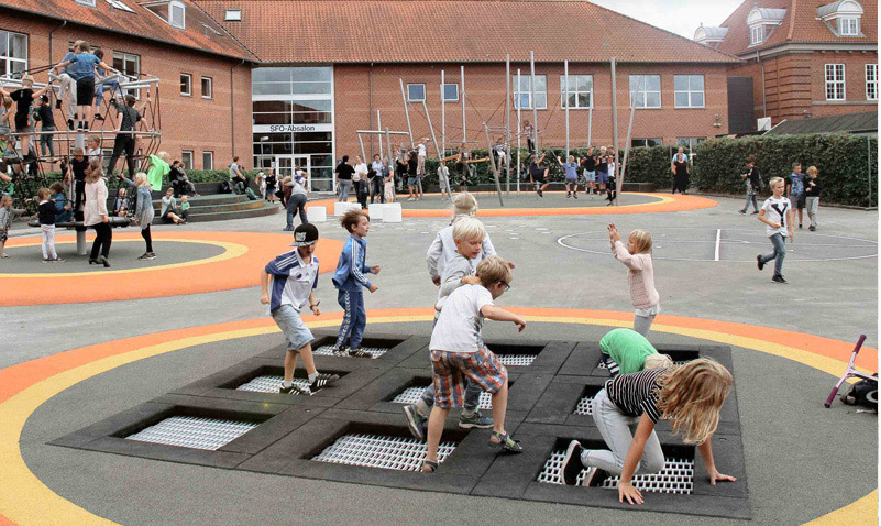 outdoor trampoline